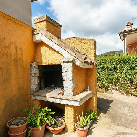 Casa Marika - - Chia *