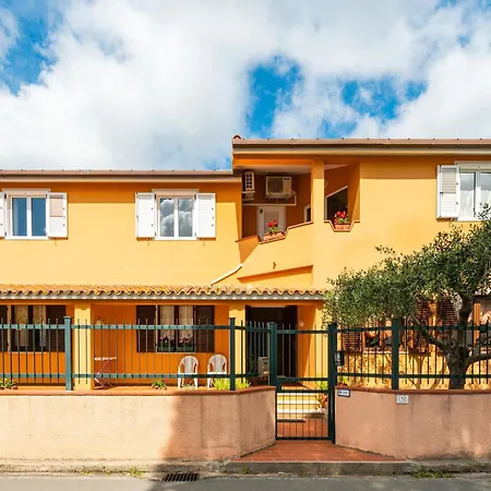 Casa Marika - - Chia 펜션 도무스드마리아