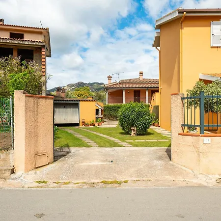 Casa Marika - - Chia